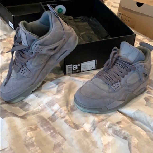 Air Jordan 4 Retro Kaws - Picture 5 of 5